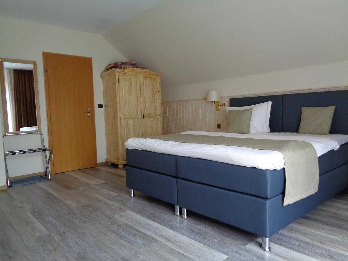 Hotel Garni Eichhornkobel Faßberg 外观 照片