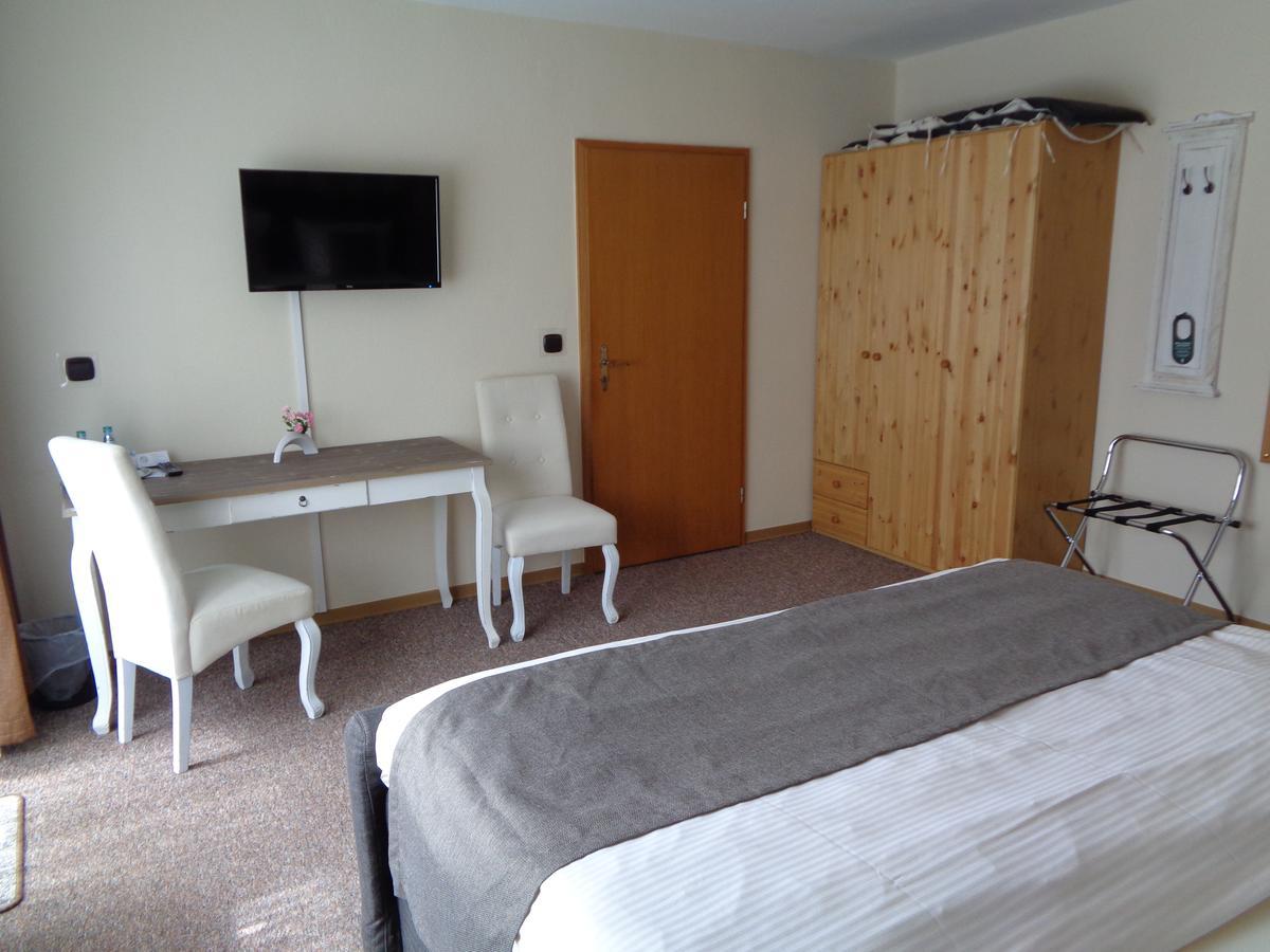 Hotel Garni Eichhornkobel Faßberg 外观 照片