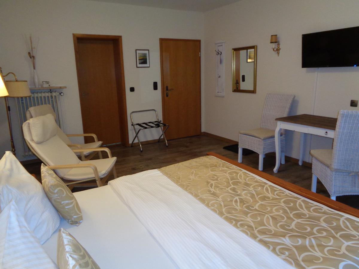 Hotel Garni Eichhornkobel Faßberg 外观 照片