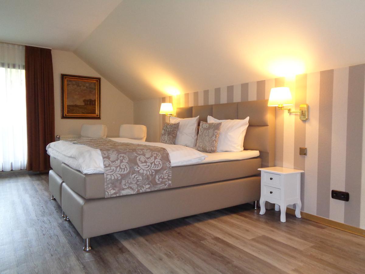 Hotel Garni Eichhornkobel Faßberg 外观 照片