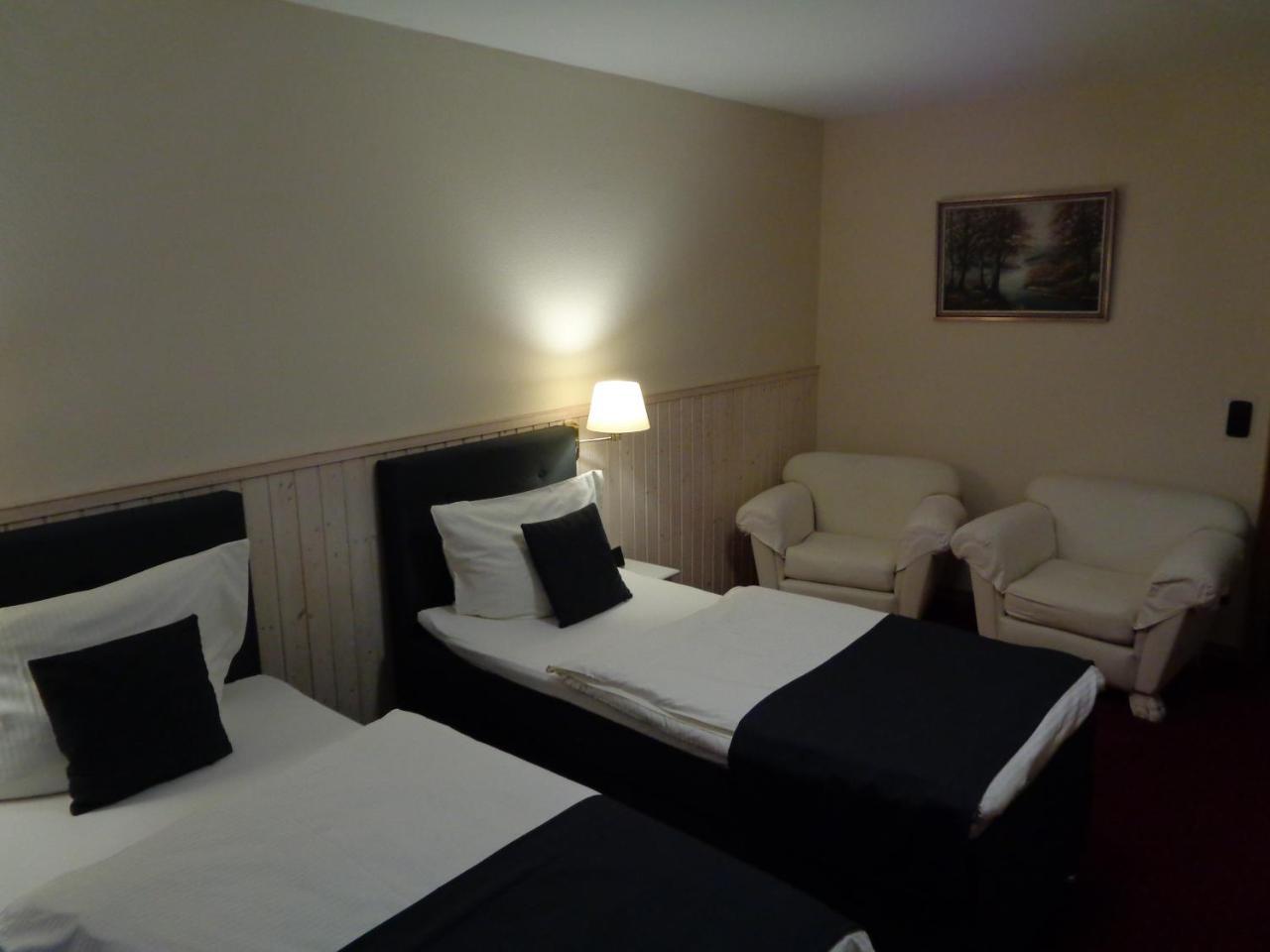 Hotel Garni Eichhornkobel Faßberg 外观 照片