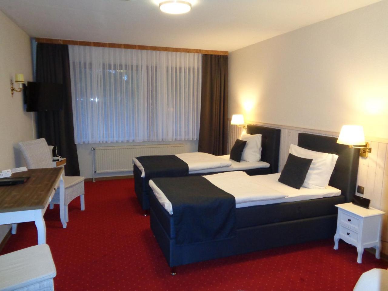 Hotel Garni Eichhornkobel Faßberg 外观 照片